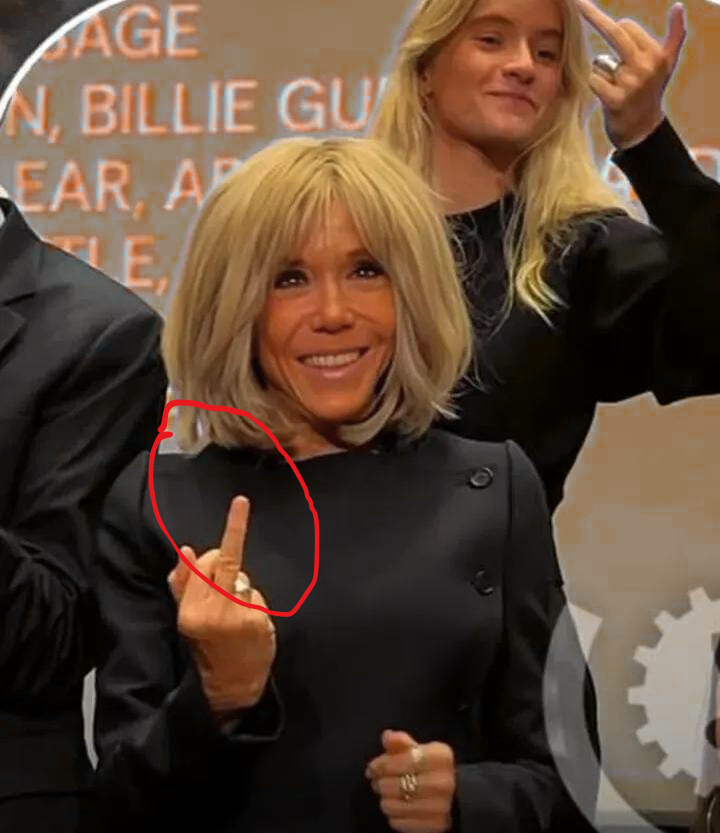 gesto fuera de contexto